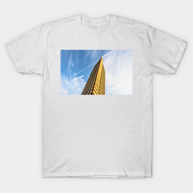 The Barbican at sundet T-Shirt by Sampson-et-al